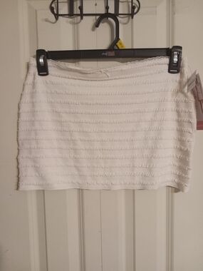White Textured Mini Skirt - Unbranded